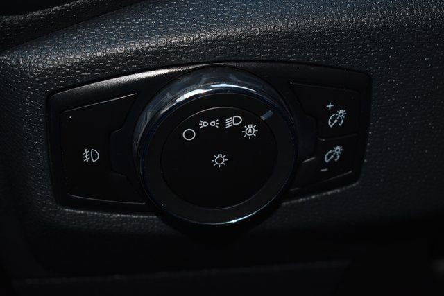 Used 2019 Ford EcoSport Titanium image 16