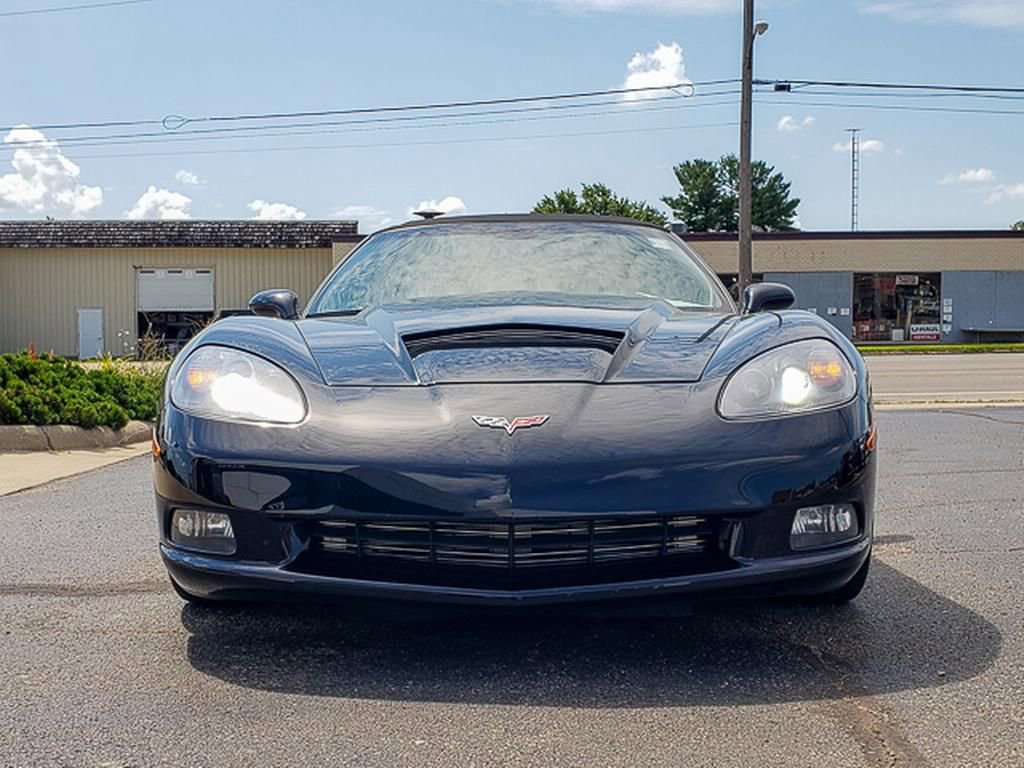 Used 2006 Chevrolet Corvette Convertible w/ Preferred Equipment Group image 2