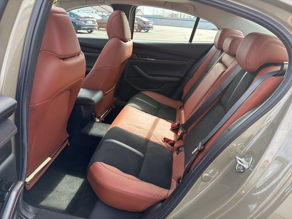 Used 2025 MAZDA MAZDA3 s image 20
