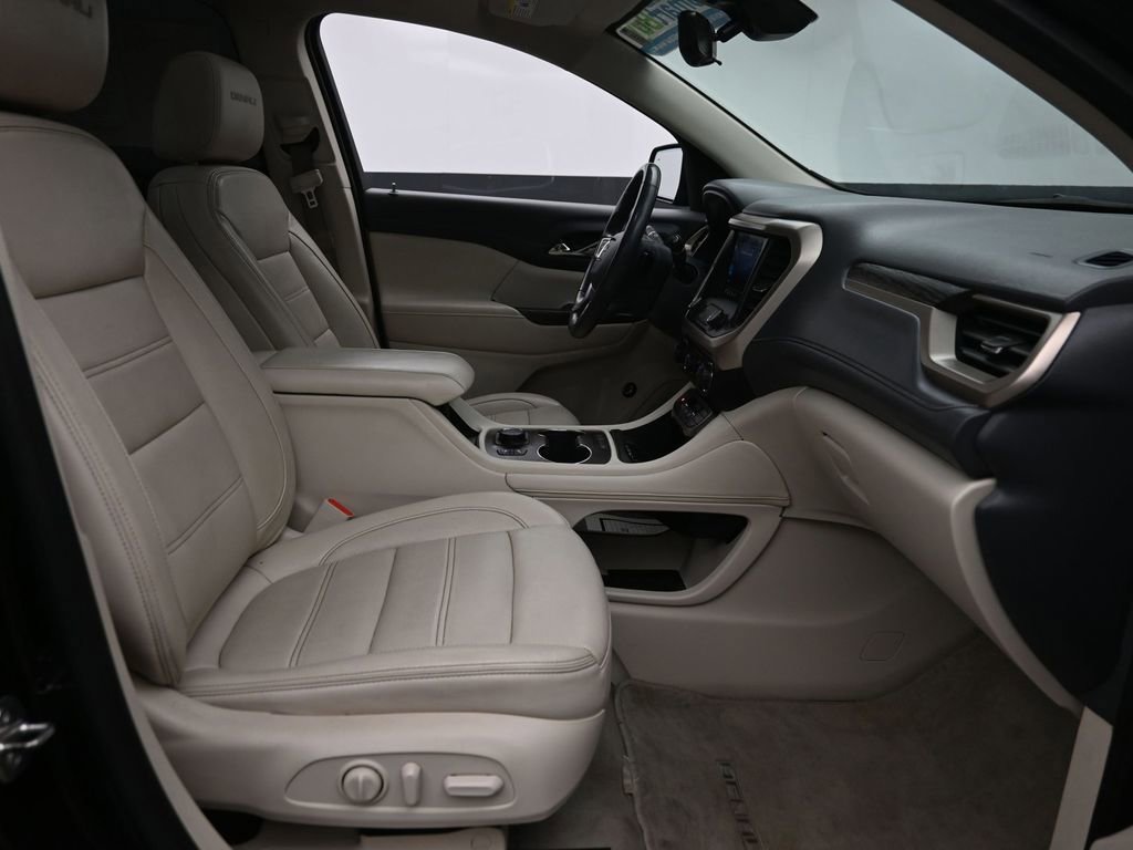 Used 2020 GMC Acadia Denali w/ Trailering Package image 7