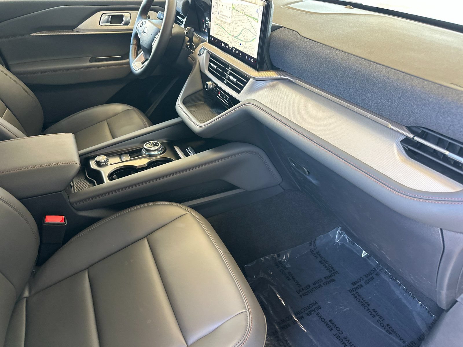Used 2025 Ford Explorer Active w/ Active Comfort Package RWD image 20