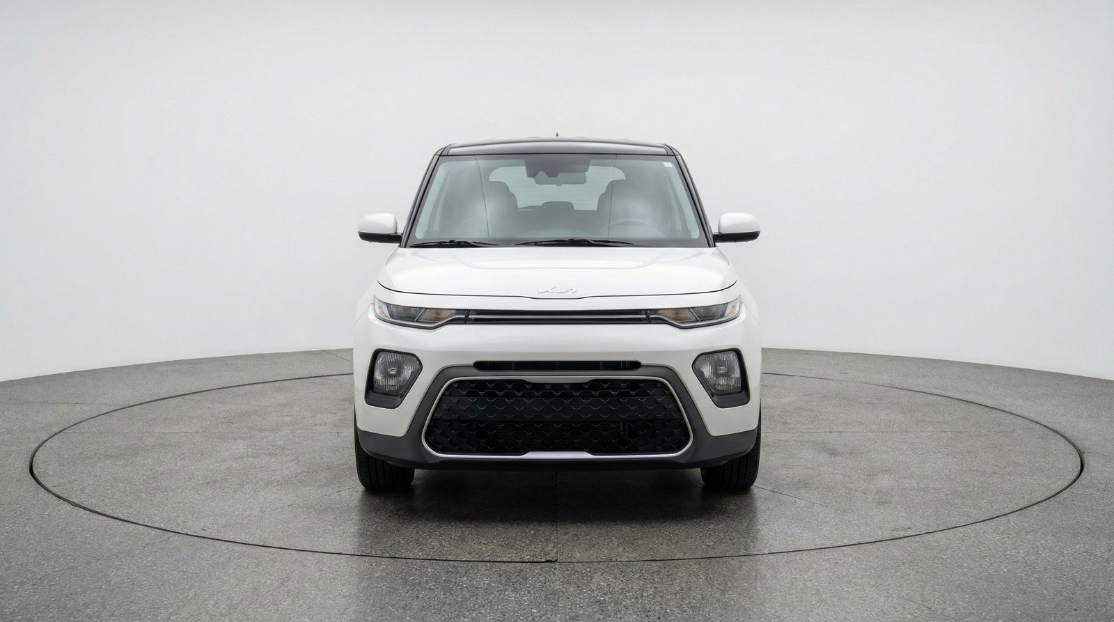 Used 2025 Kia Soul LX w/ LX Technology Package image 2