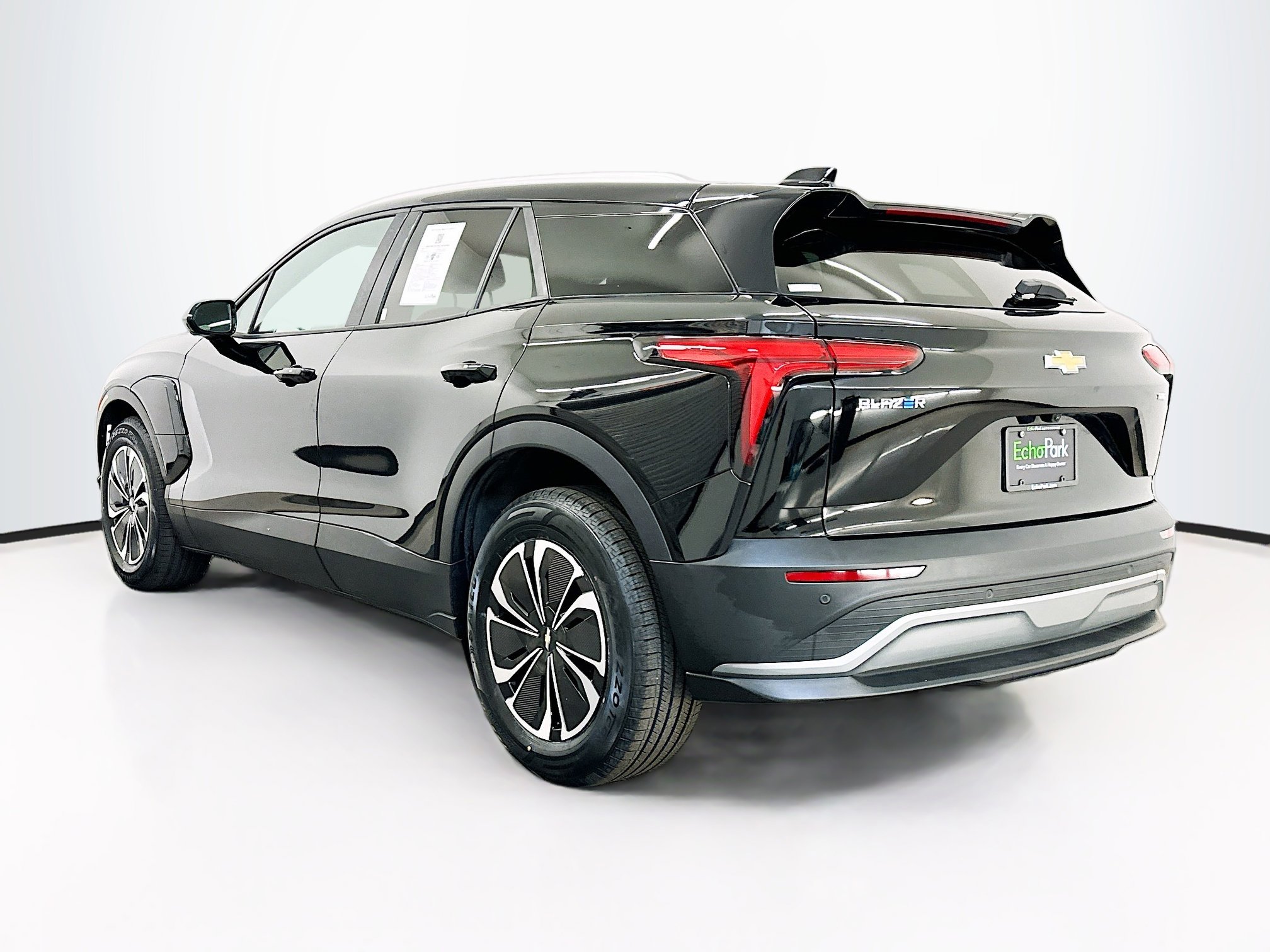 Used 2024 Chevrolet Blazer EV LT AWD/4WD image 5
