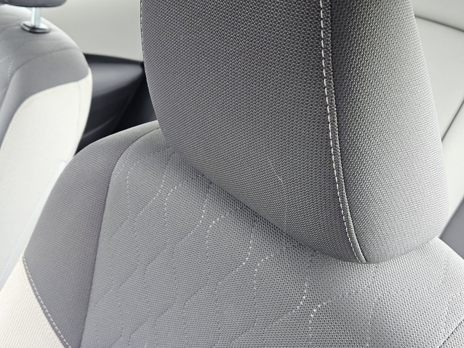 Used 2024 Toyota Corolla LE FWD image 29