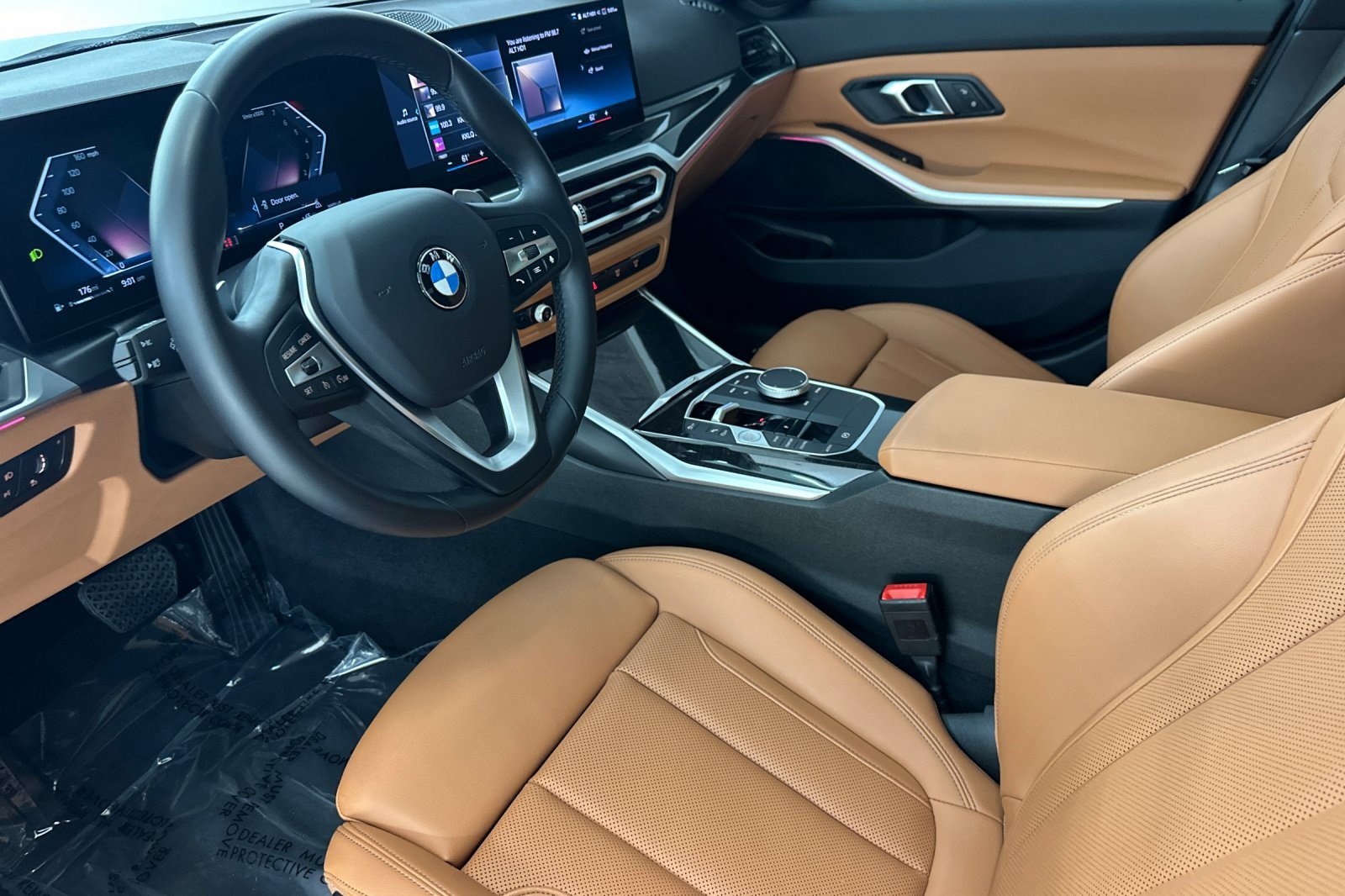 Certified 2024 BMW 330i Sedan w/ Convenience Package RWD image 4