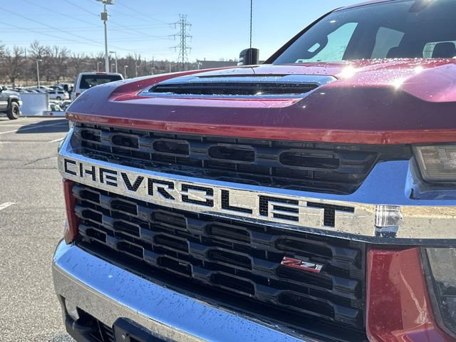 Certified 2022 Chevrolet Silverado 3500 LT w/ Convenience Package image 27