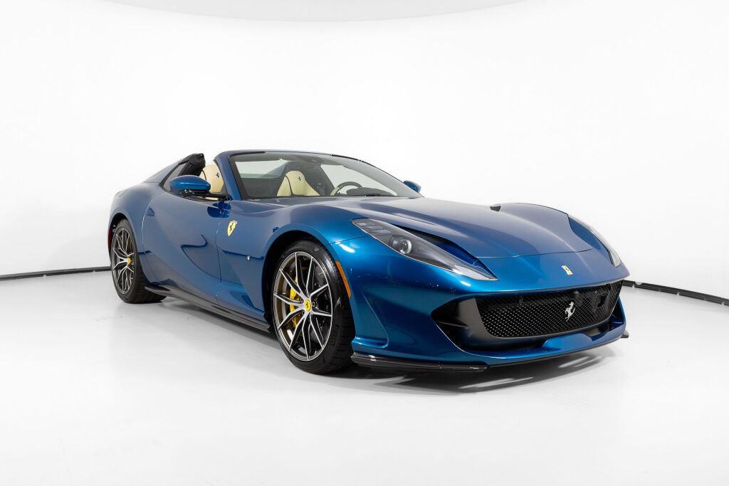 Used 2021 Ferrari 812 GTS RWD image 11
