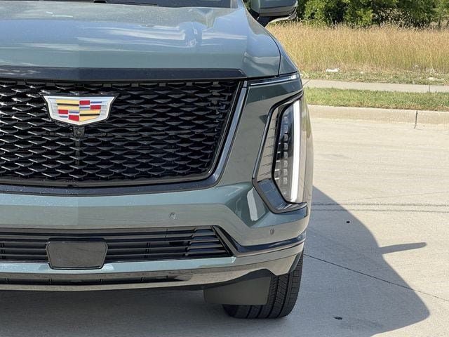 New 2026 Cadillac Escalade ESV Sport w/ Touring Package AWD/4WD image 4