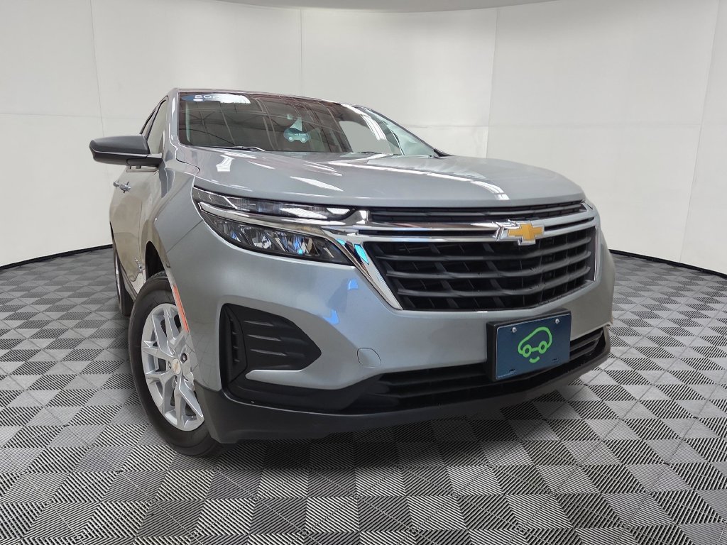 Certified 2024 Chevrolet Equinox LS w/ LS Convenience Package AWD/4WD image 2