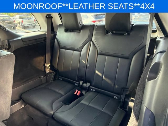 Used 2020 Land Rover Discovery Landmark AWD/4WD image 21