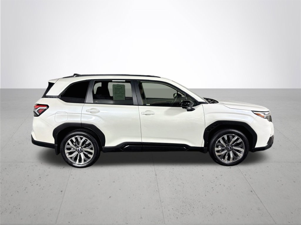 Certified 2025 Subaru Forester Touring AWD/4WD image 6
