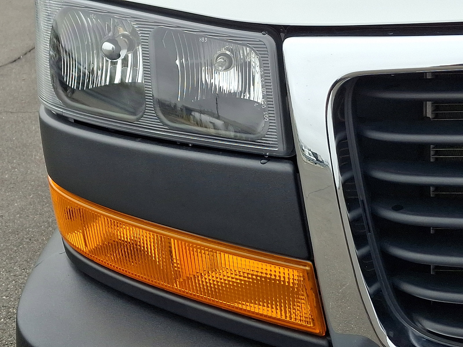 Certified 2024 GMC Savana 2500 w/ Driver Convenience Package image 10