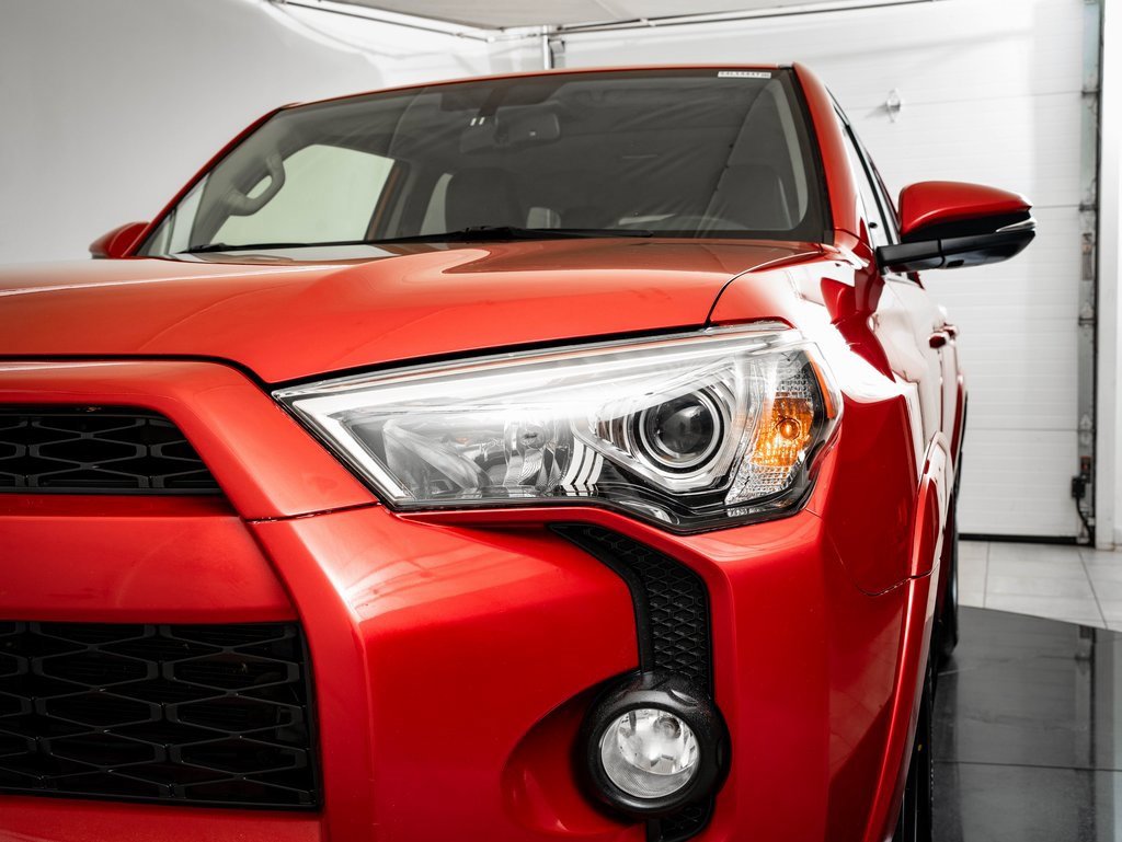 Used 2016 Toyota 4Runner SR5 image 14