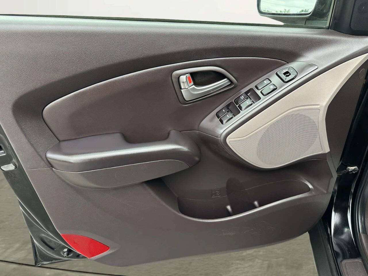 Used 2012 Hyundai Tucson GLS FWD image 11