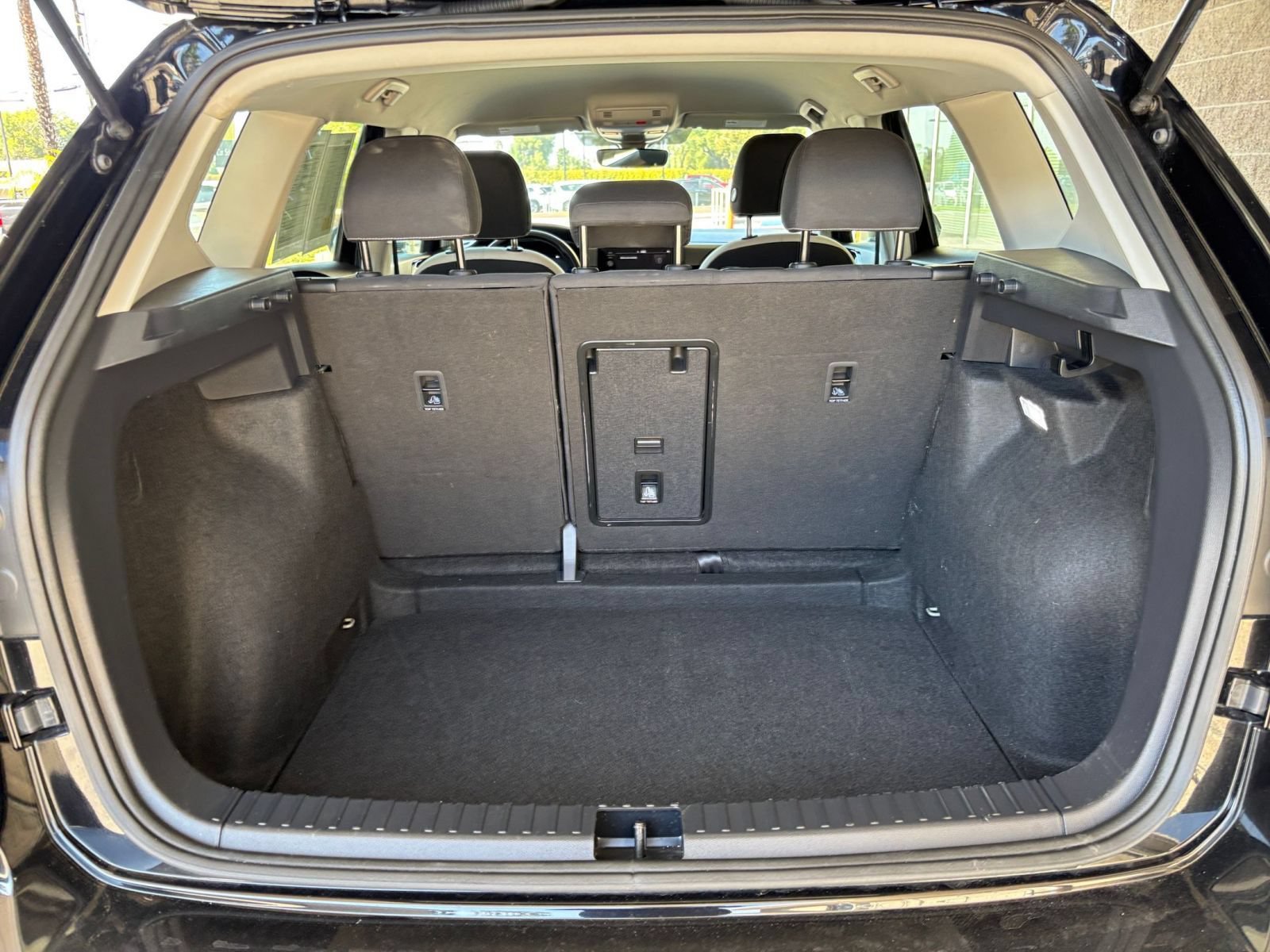 Used 2026 Volkswagen Taos S FWD image 28