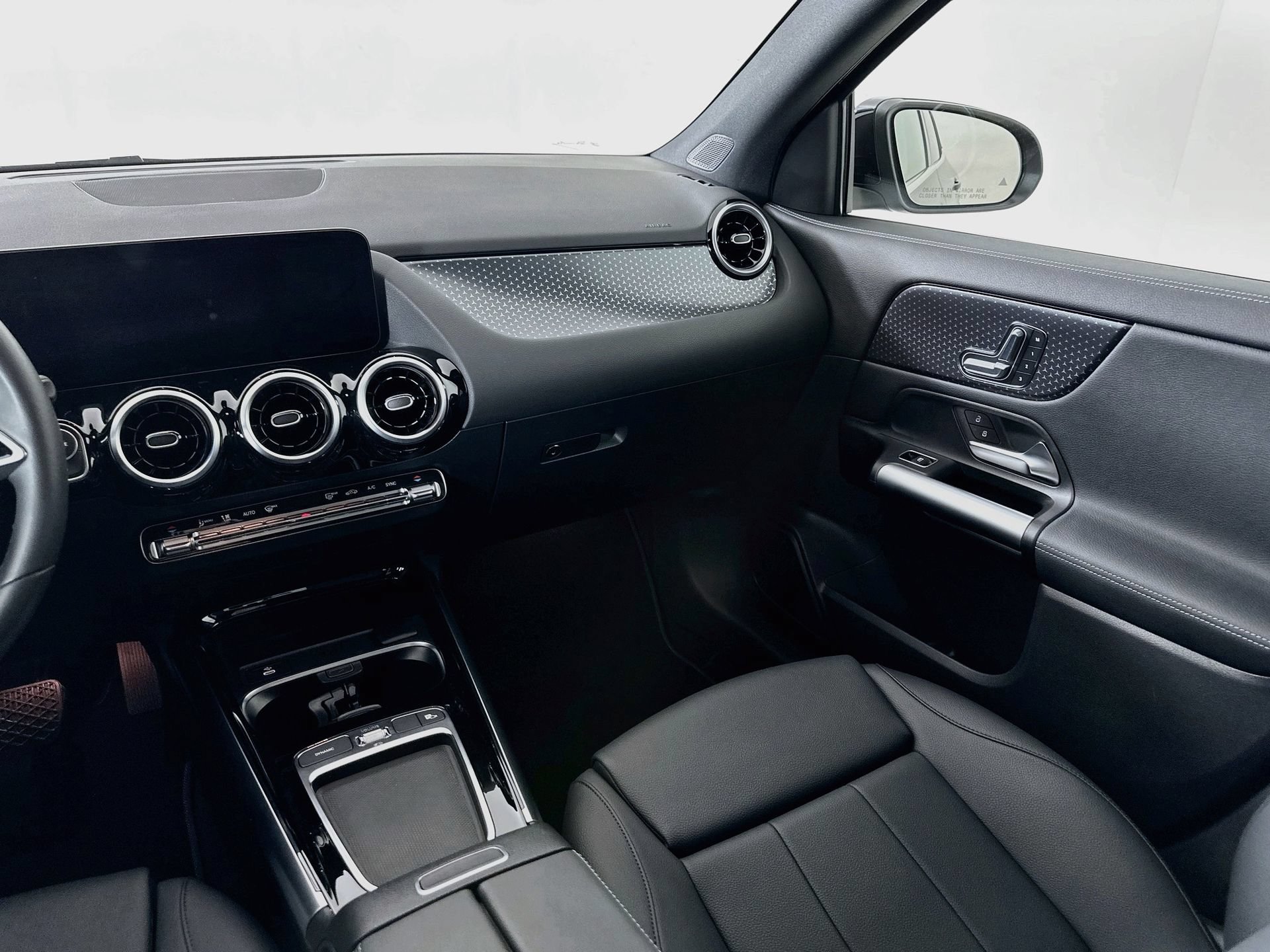 Certified 2025 Mercedes-Benz GLA 250 image 22