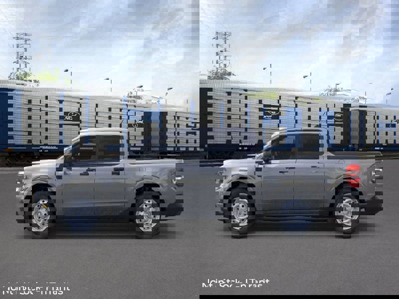 New 2026 Ford Maverick XL image 3