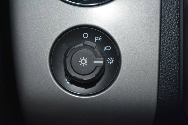 Used 2016 Ford Expedition Limited image 21