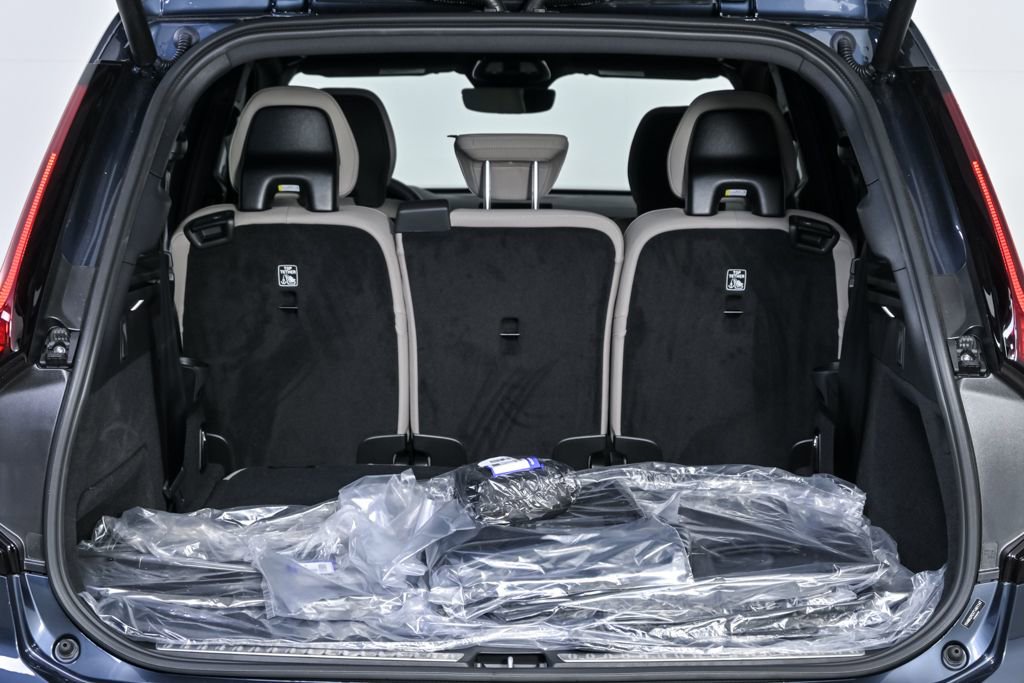 Certified 2026 Volvo XC90 B6 Plus w/ Protection Package Premier image 34