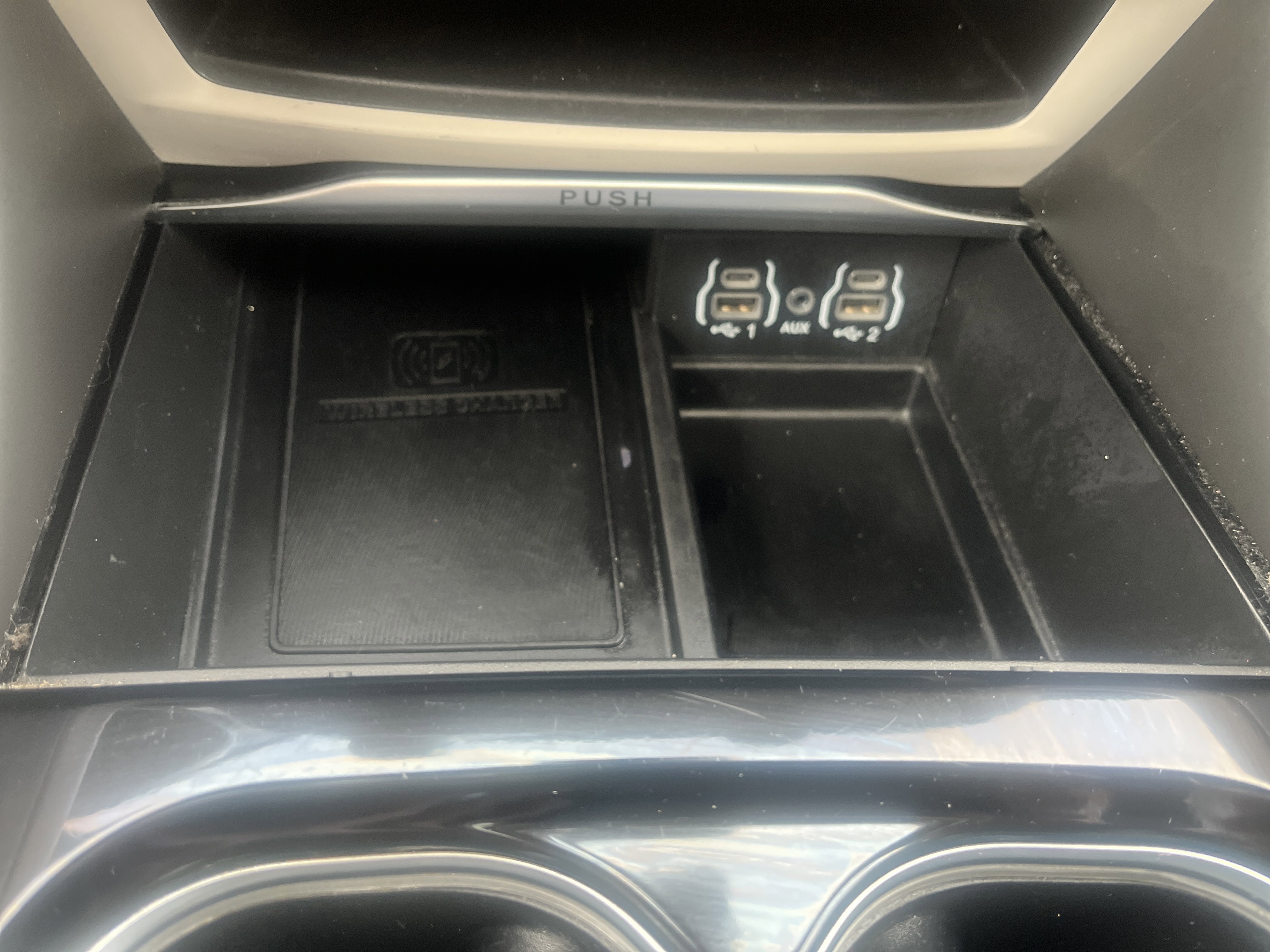 Used 2022 Chrysler Pacifica Limited FWD image 38