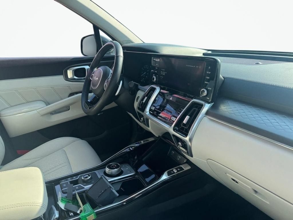 Certified 2023 Kia Sorento SX Prestige AWD/4WD image 31