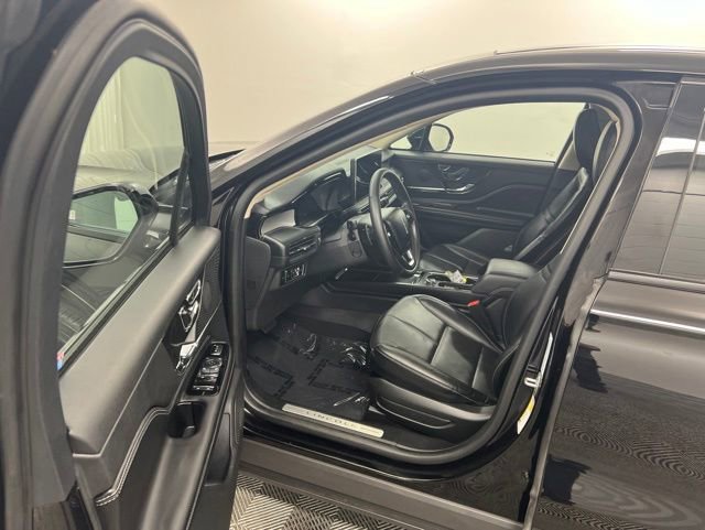 Certified 2023 Lincoln Corsair AWD w/ Equipment Group 101A image 11