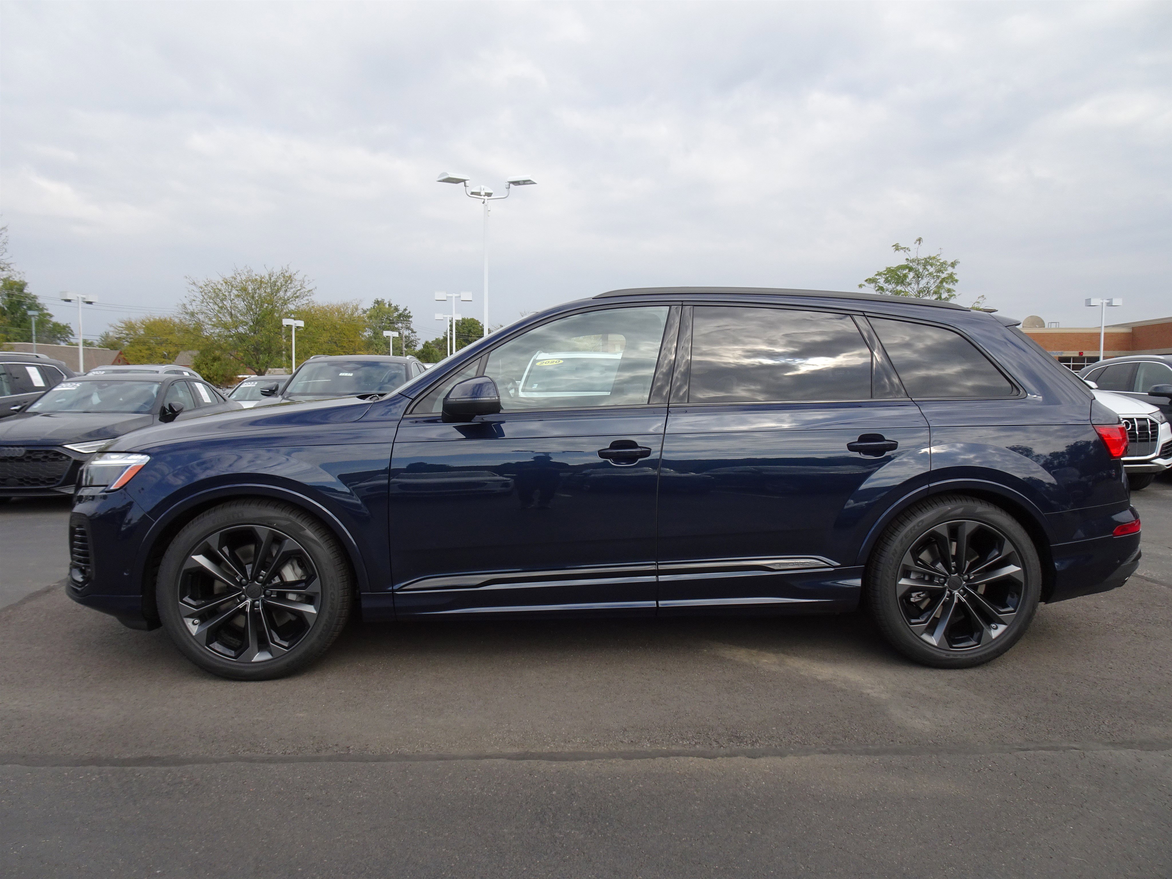 New 2026 Audi Q7 3.0T Premium Plus image 2