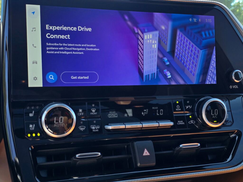 Used 2024 Toyota Highlander Platinum image 33