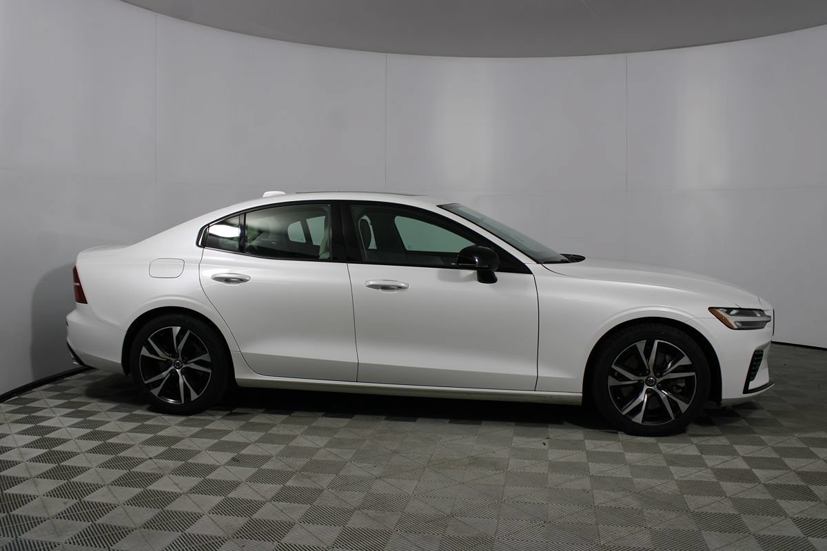 Used 2021 Volvo S60 T8 R-Design Expression AWD/4WD image 21