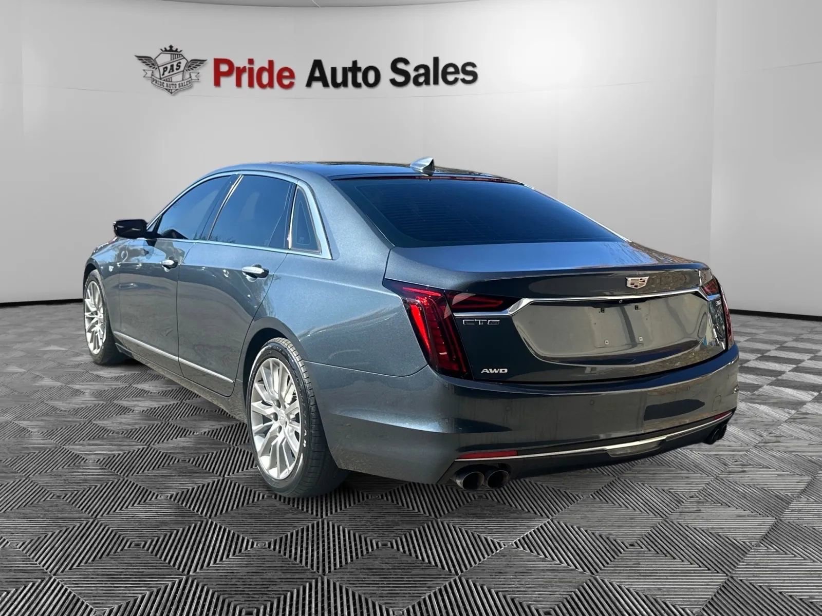 Used 2019 Cadillac CT6 Luxury w/ Driver Awareness Package image 6