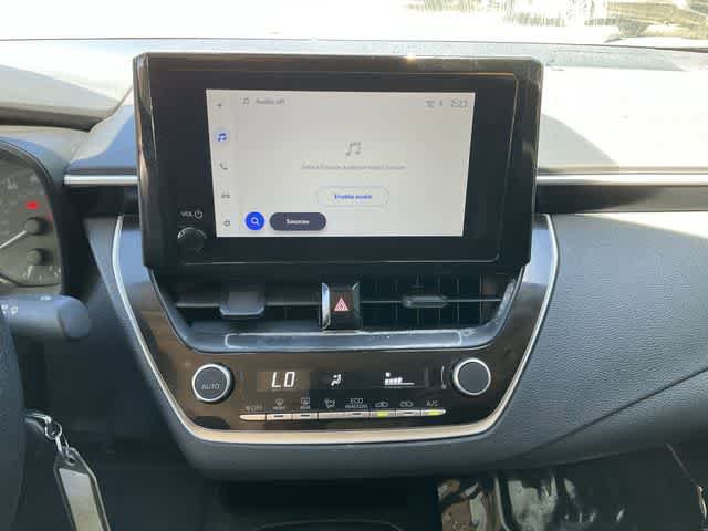 Used 2025 Toyota Corolla LE FWD image 20
