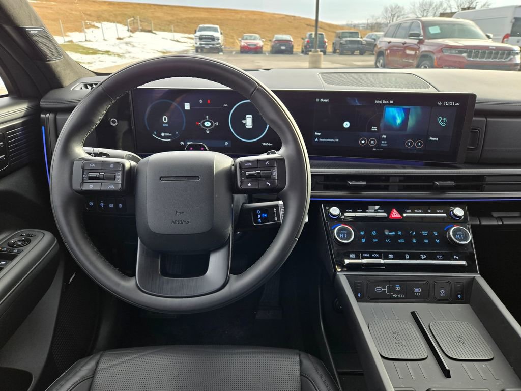 Used 2025 Hyundai Santa Fe Calligraphy image 18