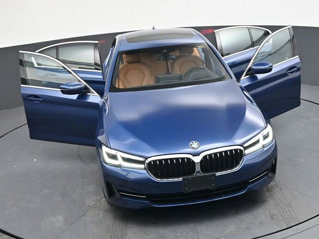 Used 2022 BMW 540i xDrive w/ Premium Package image 39