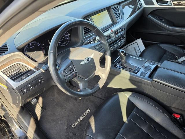 Used 2016 Hyundai Genesis 3.8 RWD image 16
