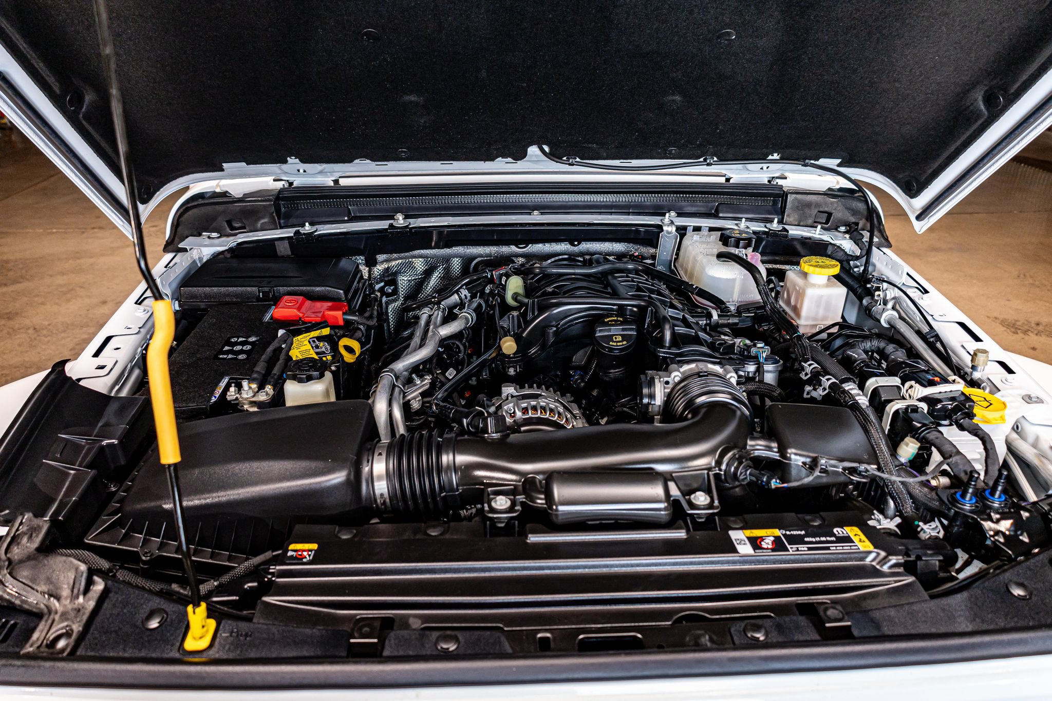 Used 2025 Jeep Gladiator Mojave AWD/4WD image 29