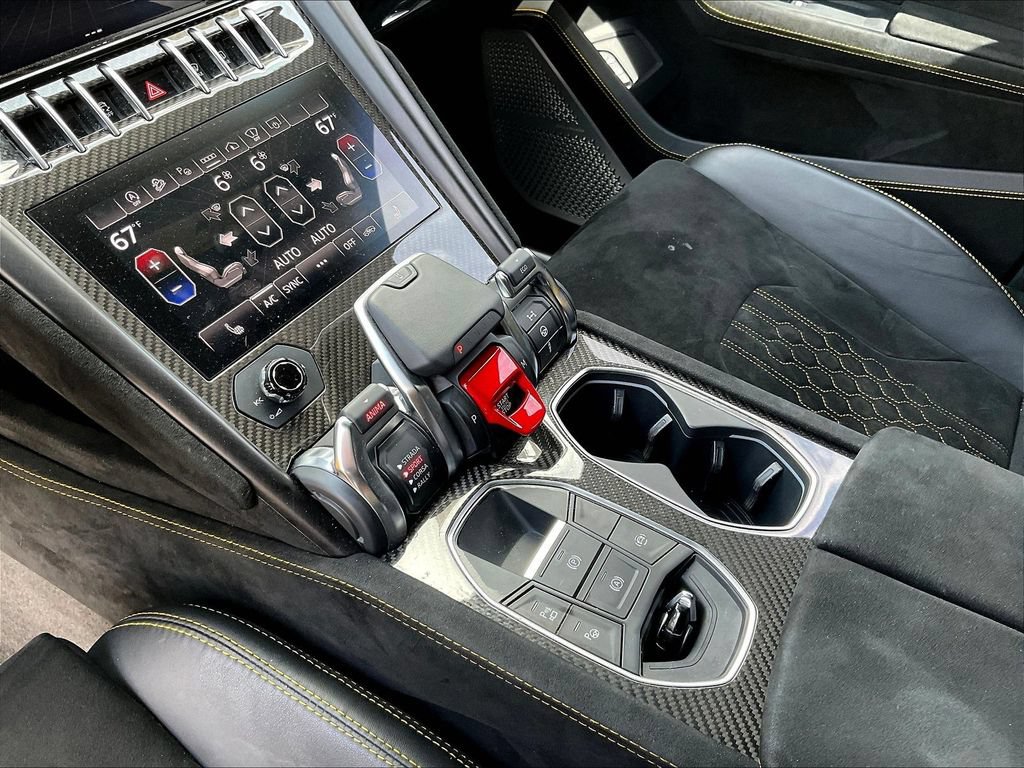 Used 2023 Lamborghini Urus Performante AWD/4WD image 17