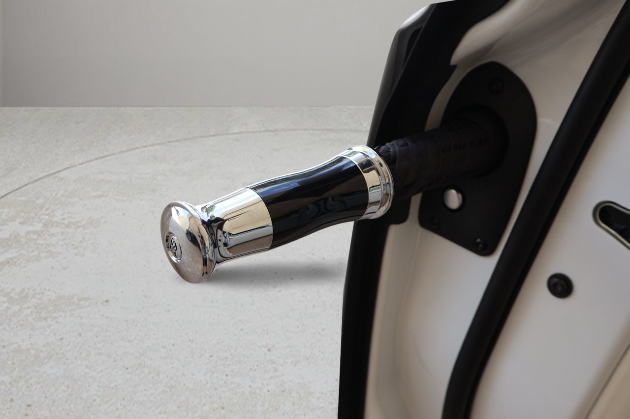 Certified 2023 Rolls-Royce Phantom Extended Wheelbase w/ Leather Finishing Pack RWD image 16