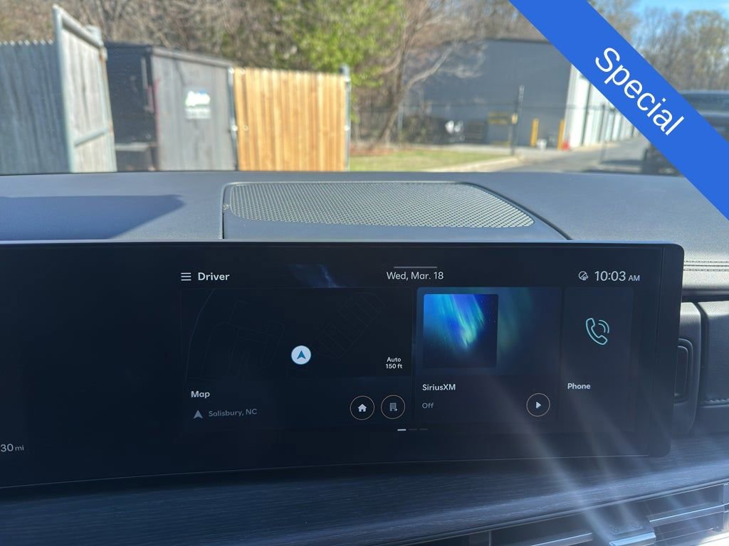 Used 2024 Hyundai Santa Fe Limited image 14