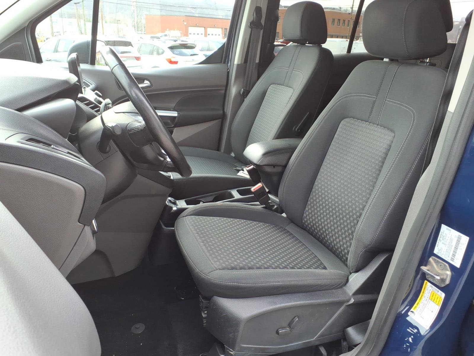 Used 2019 Ford Transit Connect XLT w/ Trailer Tow Package image 8