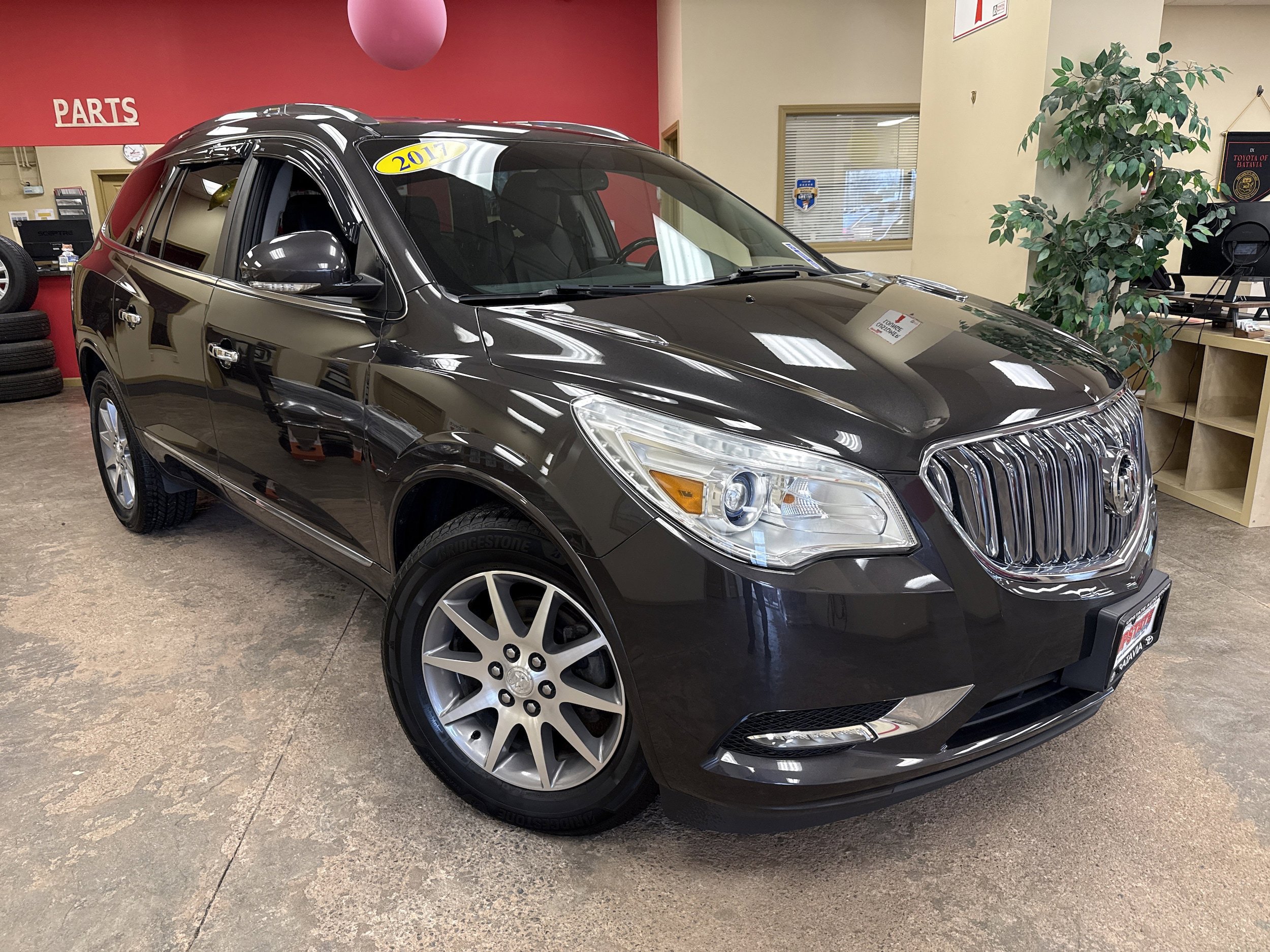 Used 2017 Buick Enclave Leather AWD/4WD image 12
