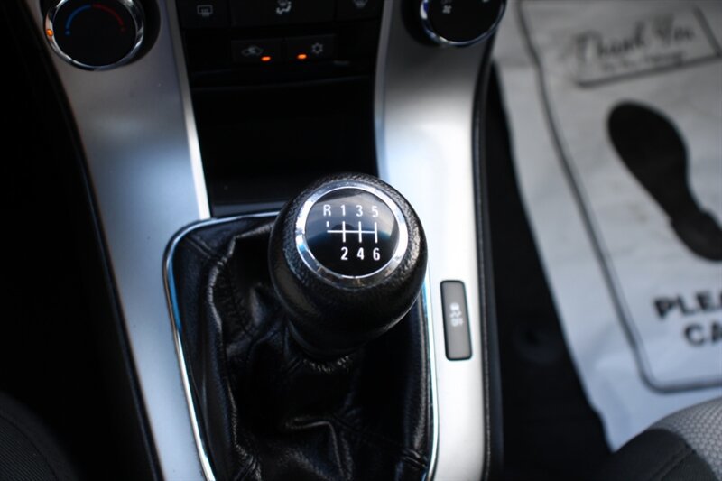 Used 2012 Chevrolet Cruze LS w/ Connectivity Package FWD image 8