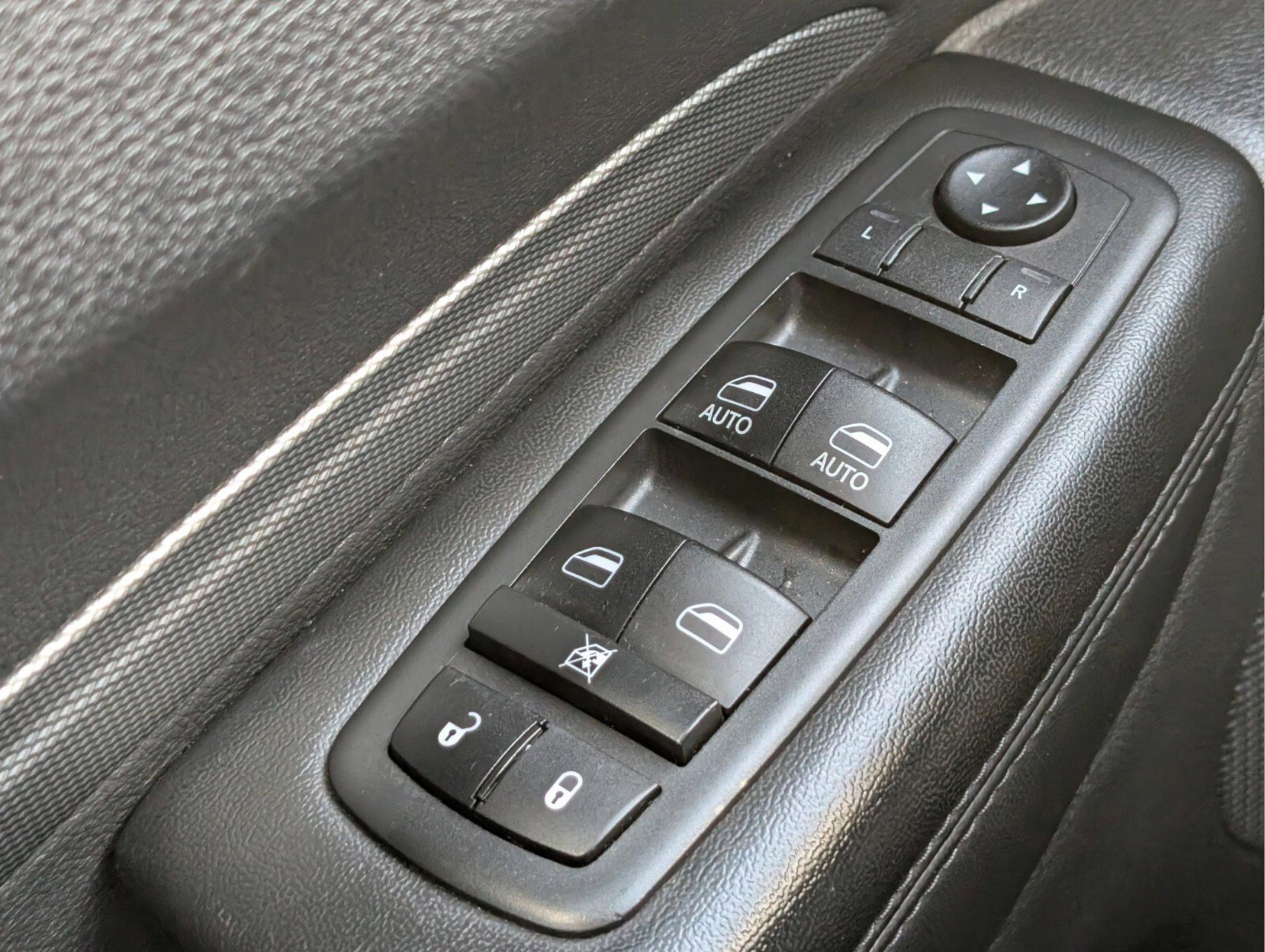 Used 2019 Dodge Durango GT image 36