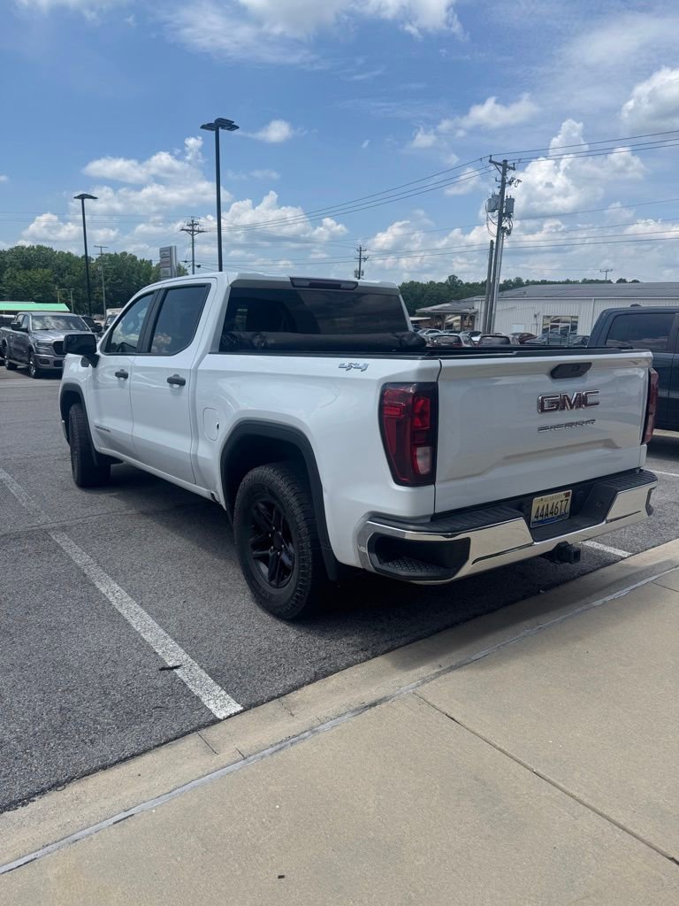 Used 2021 GMC Sierra 1500 4x4 Crew Cab w/ Sierra Value Package image 3