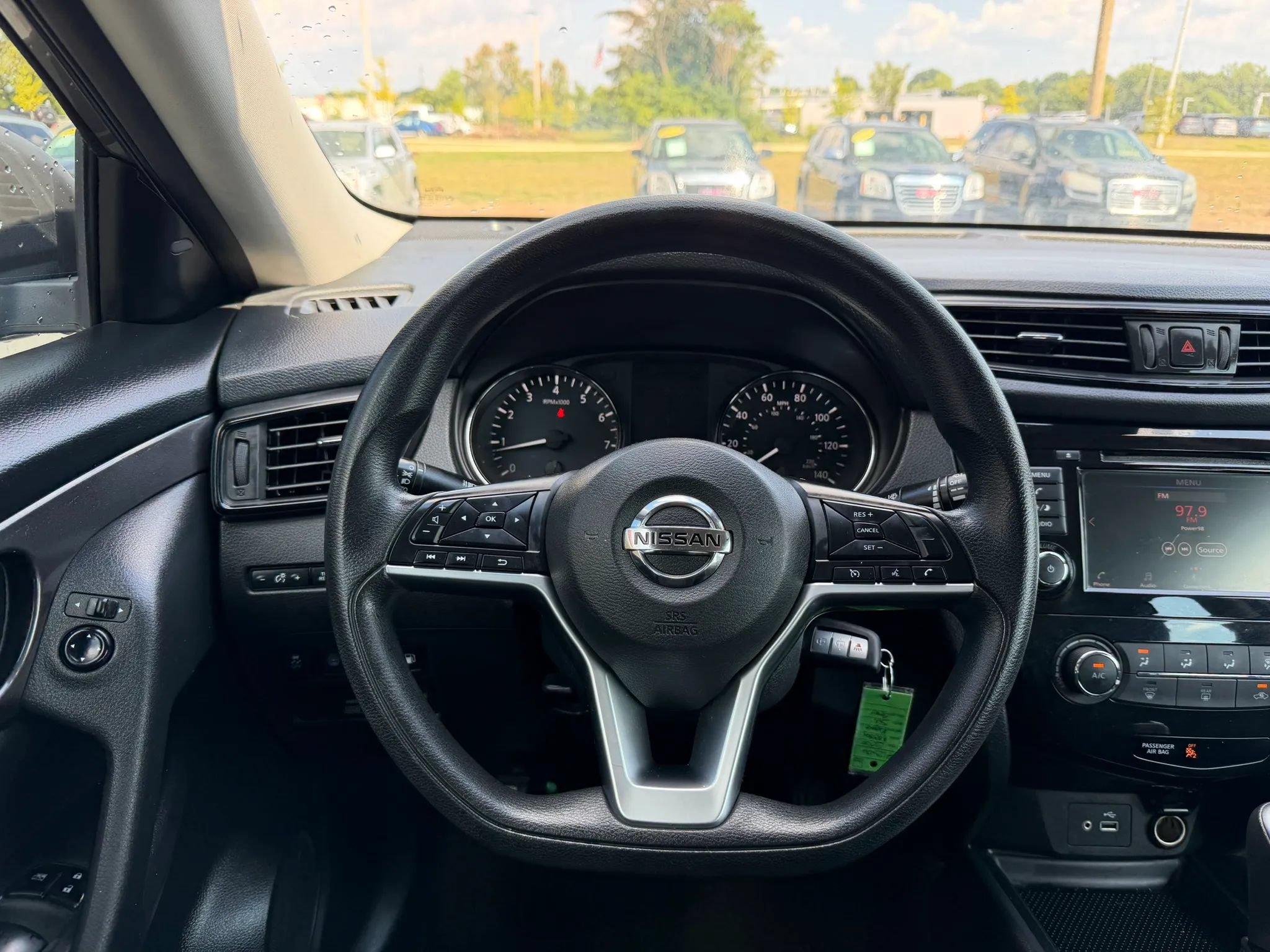 Used 2020 Nissan Rogue S AWD/4WD image 20