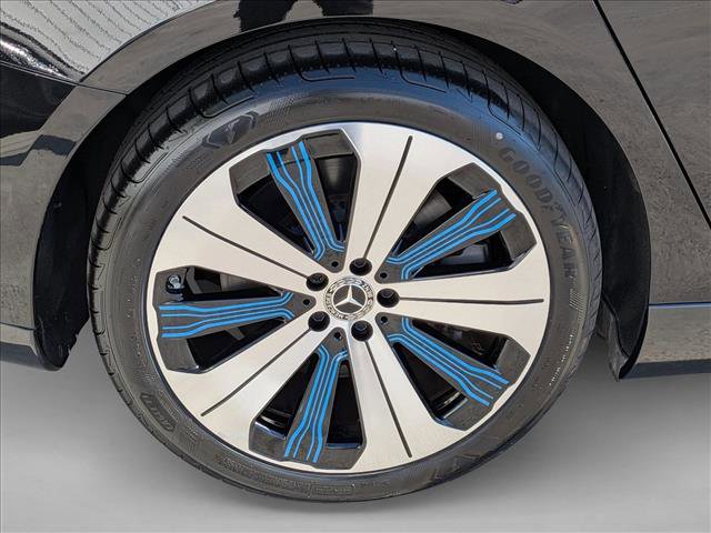 Certified 2022 Mercedes-Benz EQS 580 4MATIC Sedan image 24
