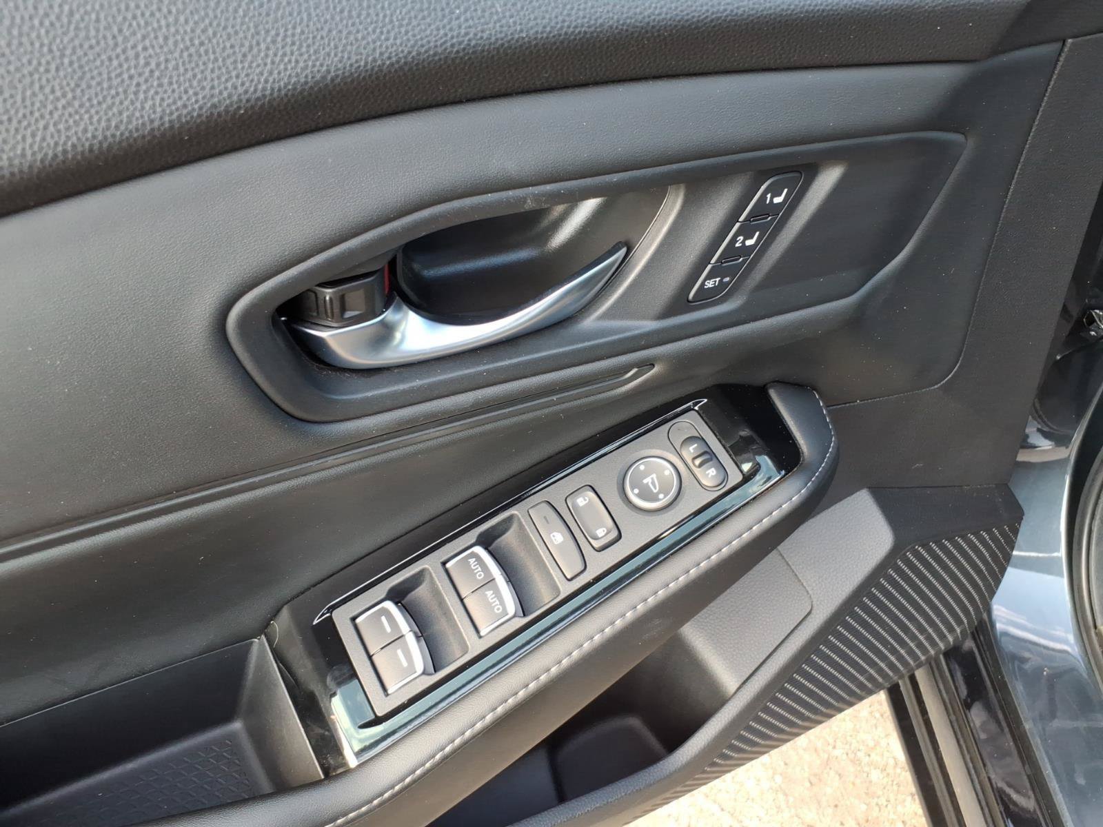 Used 2023 Honda Accord Touring image 13