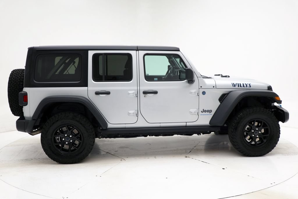 Used 2024 Jeep Wrangler Unlimited AWD/4WD image 3