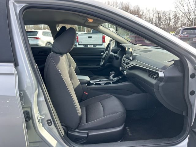 Used 2024 Nissan Altima 2.5 SV image 14
