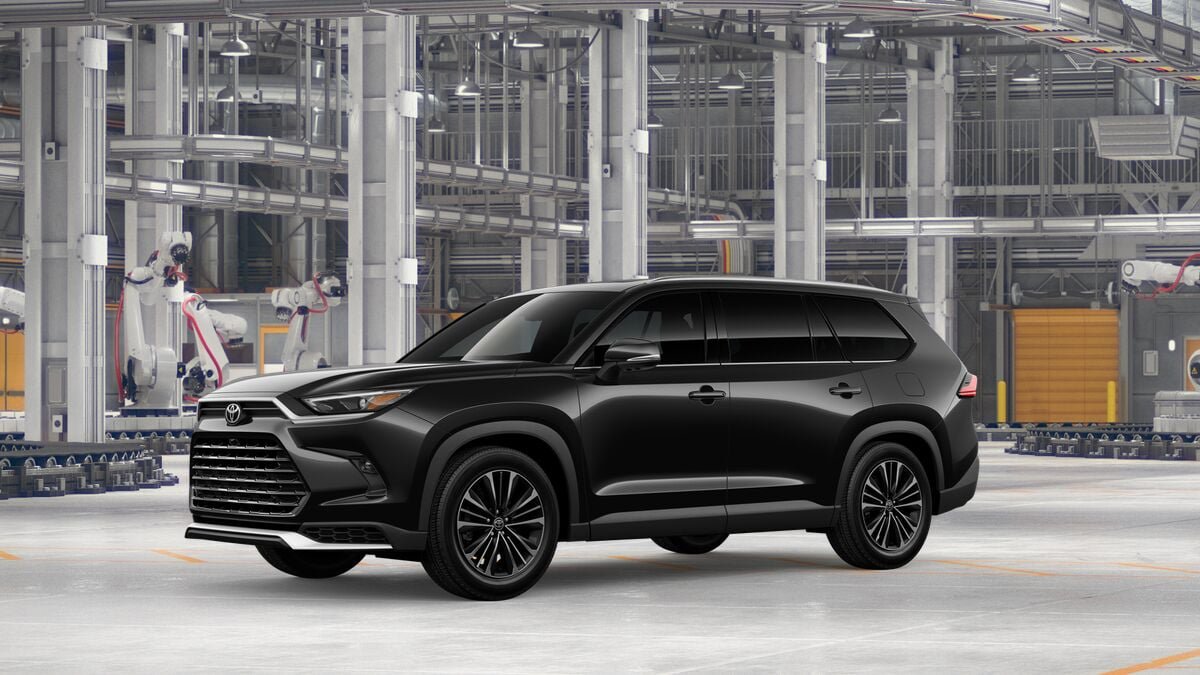 New 2026 Toyota Grand Highlander AWD Hybrid image 2