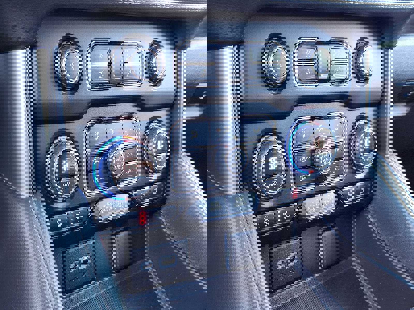 Used 2021 Chevrolet Tahoe LT image 23